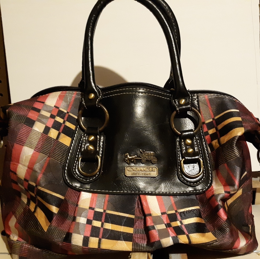 Hand bag